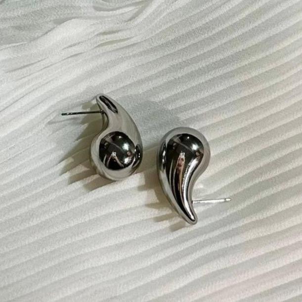 Teardrop Silver Stud Earrings