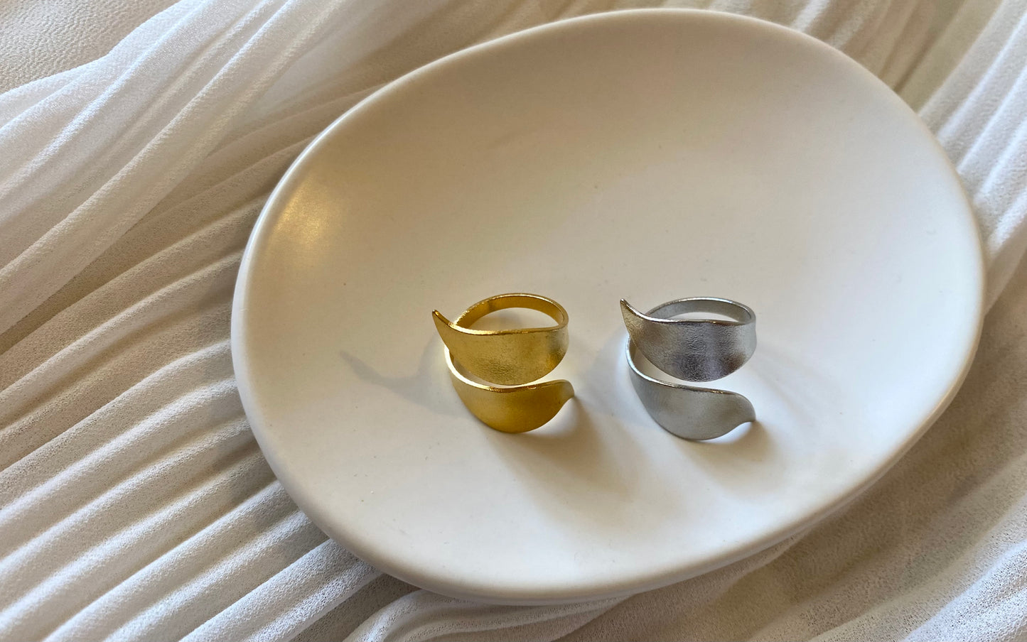 Leaf Twist Rings - Gold & Silver